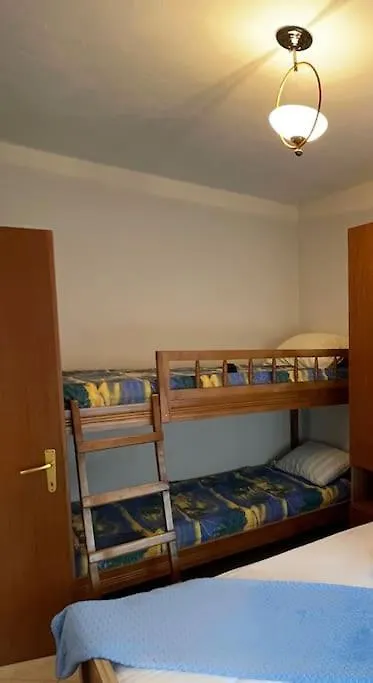 Balliu Apartment Golem  Albanien